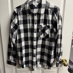 Time and Tru Black and White Buffalo Plaid Flannel Shirt - Women's Size L